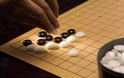 ​围棋怎么下新手教程(新手如何学习围棋？)