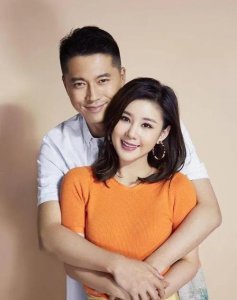 ​王雷李小萌离婚了没（爆红后娶李小萌）