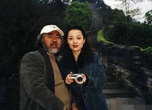 曾有四段短暂的婚姻史（7对老夫少妻有人一见钟情）(60)