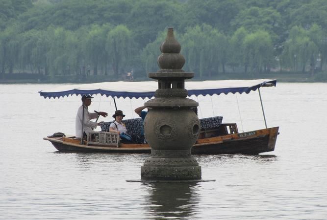 杭州西湖旅游景点有哪些景点