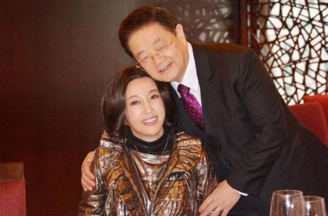 刘晓庆现在有几段婚姻（爱过7个男人4段婚史）(46)