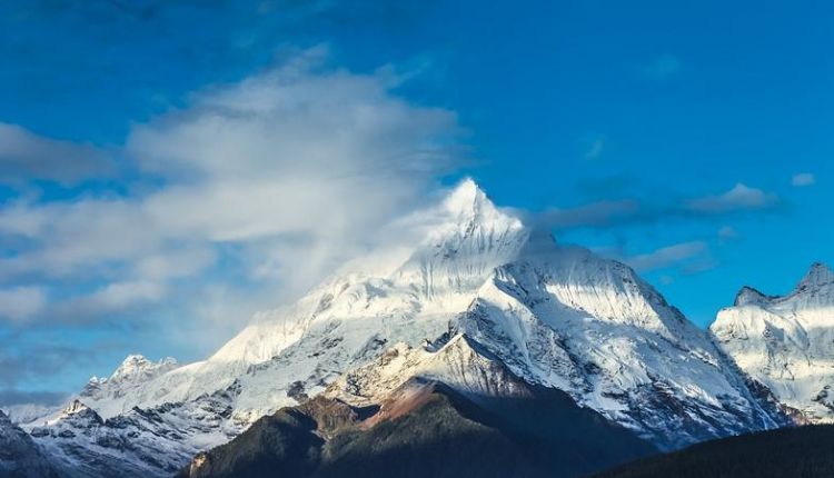 赤道上的高山