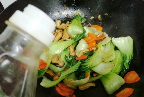 油菜怎么炒好吃,炒油菜的做法图9