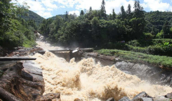 山洪爆发还是山洪暴发哪个对,山洪爆发还是山洪暴发哪个对图2