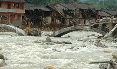 山洪爆发还是山洪暴发哪个对,山洪爆发还是山洪暴发哪个对图1