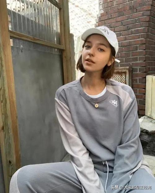 【ins推荐】爆红全网的天使级战斗民族自然美女Angelina Danilova