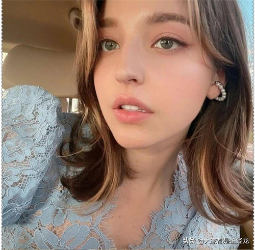 【ins推荐】爆红全网的天使级战斗民族自然美女Angelina Danilova