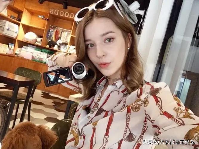 【ins推荐】爆红全网的天使级战斗民族自然美女Angelina Danilova