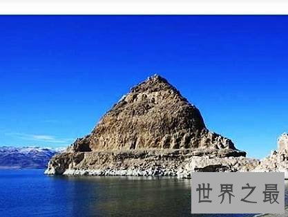 世界十大震撼人心的高山湖，天然的火山口温泉值得体验。