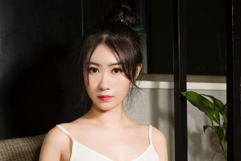 刚分手的女生怎么追？第一张