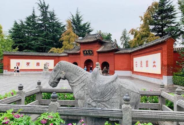 旅游全国最著名的十大寺庙（最受香客礼敬的十家寺庙）  1