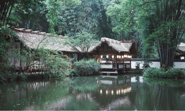 旅游四川必去的十大景区介绍（四川十大景点推荐）  2