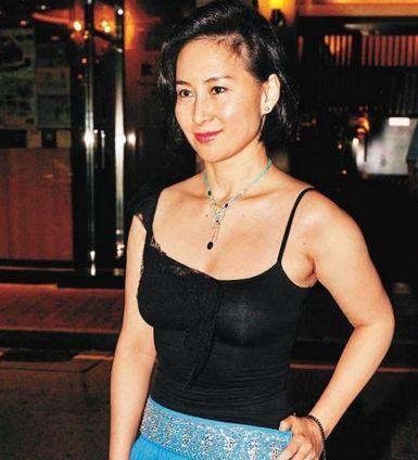 赌王女儿曾是香港女首富，与陈百强有缘无分，美过前夫现任李嘉欣